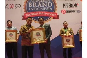 44 Tahun Melenggang Sate Khas Senayan Raih Anugerah Brand Indonesia 2018