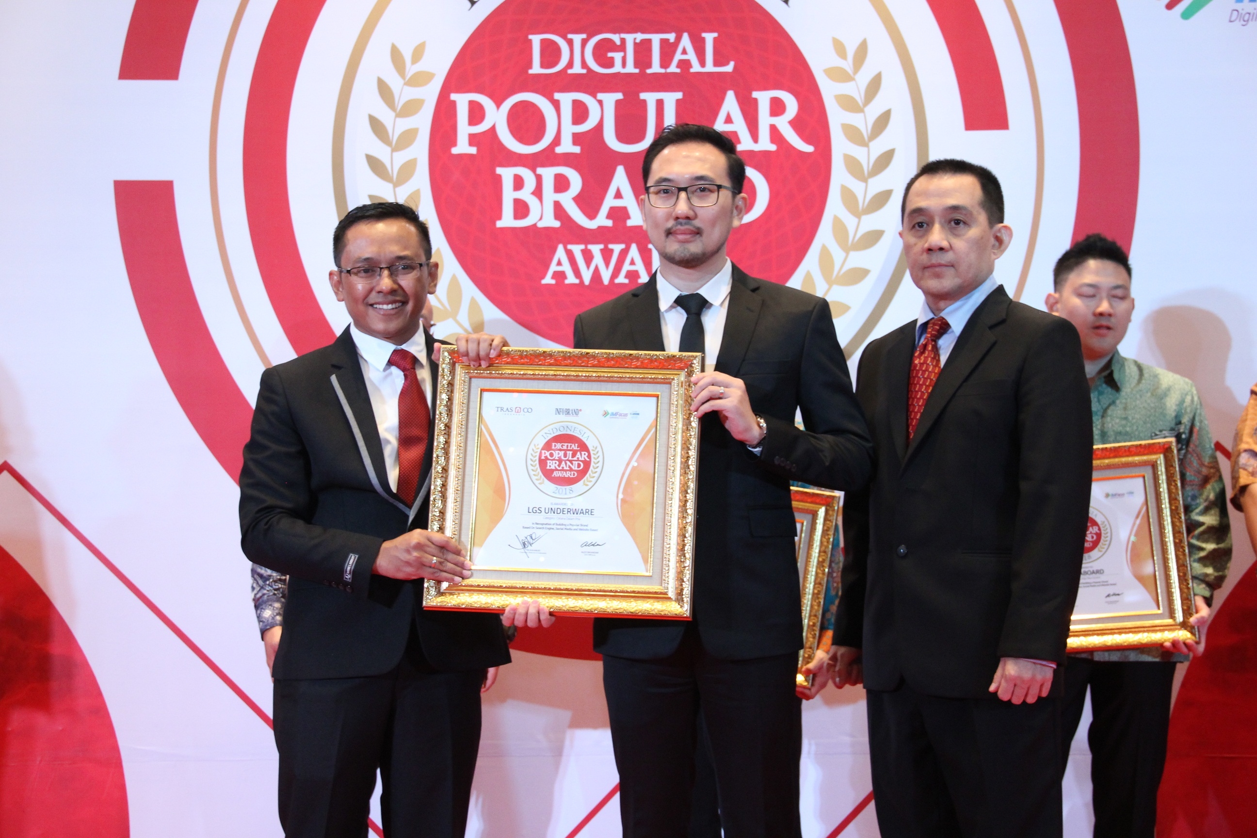 Merek Pakaian LGS Di Dapuk Penghargaan Indonesia Digital Popular Brand Award 2018
