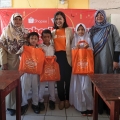 Shopee Bersama Dompet Dhuafa Salurkan Donasi untuk Anak Indonesia