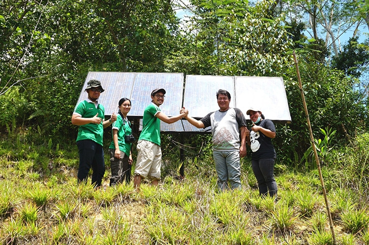 SHARP Bangun Sistem Panel Surya Di Pusat Reintroduksi Orangutan Kalimantan Timur, Samboja Lestari