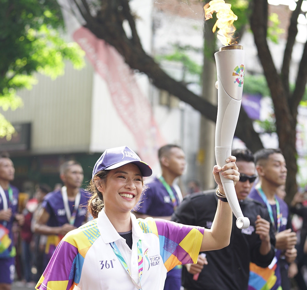 Dian Sastro Bangga Menjadi Pembawa Obor Asian Games 2018 Di Solo