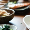 Tips Jitu Supaya Tidak Kalap Makan Nasi Saat Buka Puasa