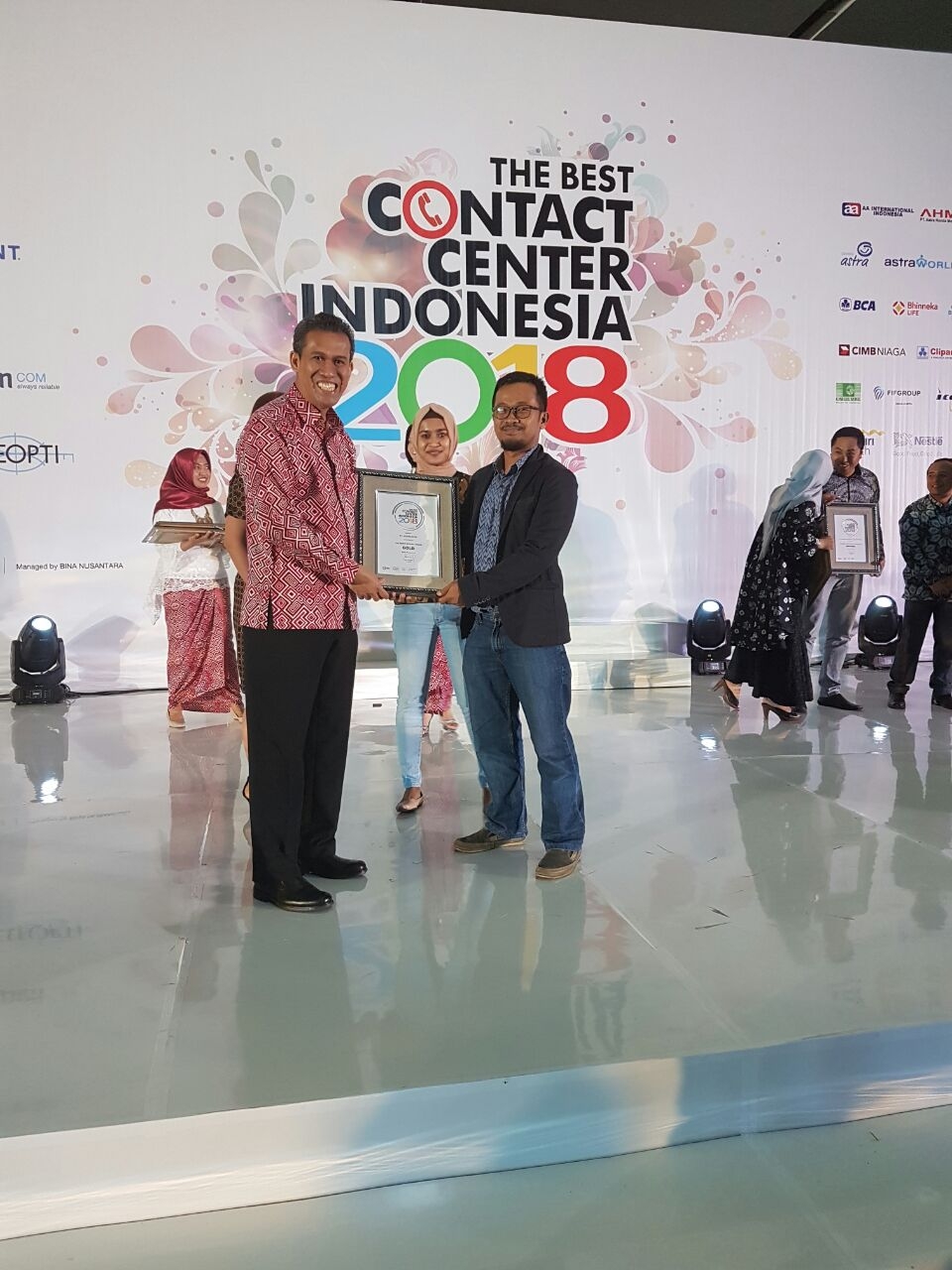 Bukalapak Raih The Best Contact Center Indonesia 2018