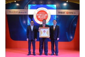 Apotek Kimia Farma Raih Indonesia Digital Popular Brand Award 2018