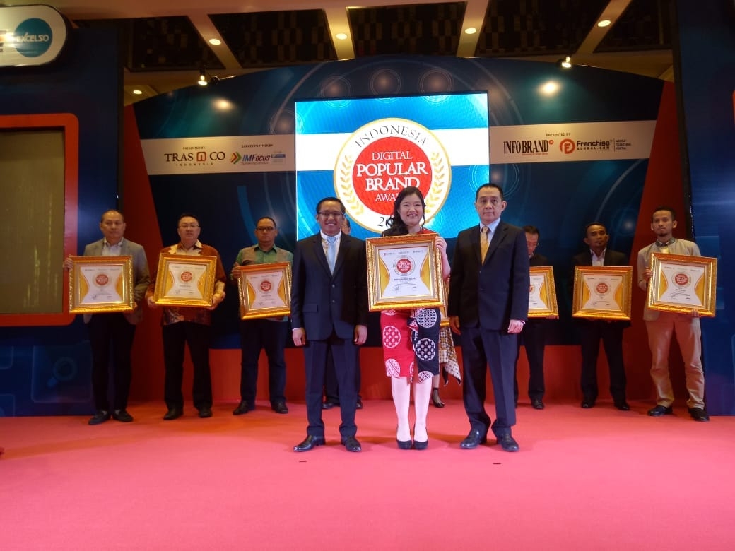 Royal Garden Spa Memenangkan Indonesia Digital Popular Brand Award 2018