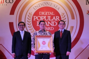 Digital Lebih Efektif dan Efisien, BAF Raih Penghargaan Indonesia Digital Popular Brand Award 2018