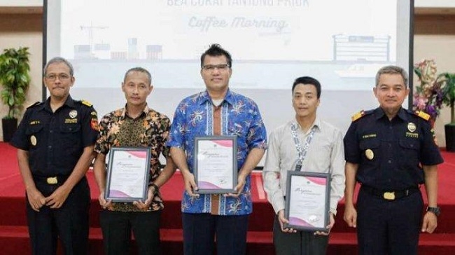 Nissan Indonesia Raih Penghargaan Mitra Utama Kepabeanan of The Year 2018