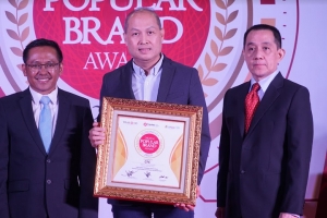 Eksis di Ranah Maya, CFC Raih Indonesia Digital Popular Brand Award 2019
