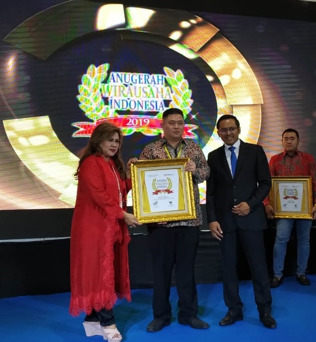 2 Tahun Berdiri, Gracious Sukses Raih Prestasi Rising Business Award 2019 & Anugerah Wirausaha Indonesia