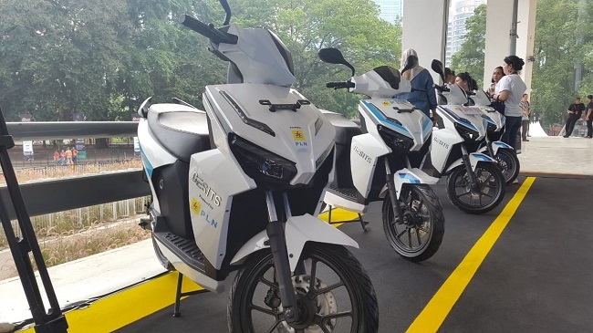 Adu Kecanggihan Motor Listrik di IIMS Motobike Expo 2019