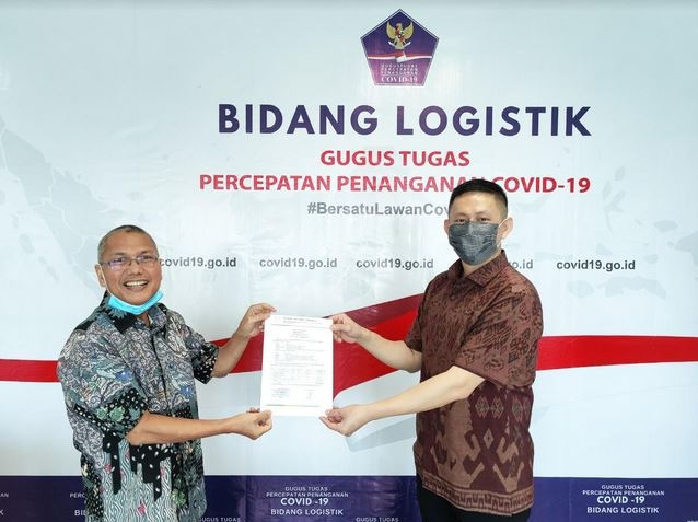 Bersama Jet Care Indonesia, OPPO Kembali Serahkan Donasi Ribuan APD Melalui BNPB