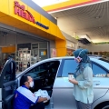 Hari Pelanggan, Shell Berikan Layanan Desinfeksi Mobil dan Bagikan 10.000 Masker