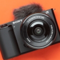 Kamera Sony Ini Punya Lensa yang Dapat Ditukar, Para Kreator Harus Punya