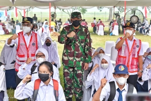Kolaborasi Pemerintah dan TNI AU Percepat Herd Immunity di Sekolah Transportasi