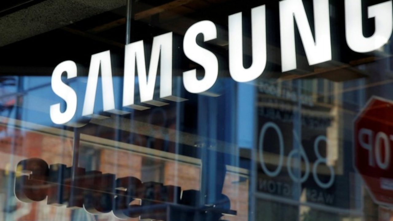 Samsung Bakal Dominasi Pasar Smartphone Lipat Tahun Ini