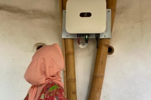 Huawei Sumbangkan Inverter Energi Surya untuk Green School Bali