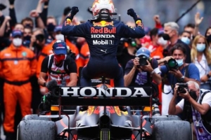 Max Verstappen Raih Kemenangan Bersejarah pada Ajang Balap F1 di Grand Prix Belanda 2021