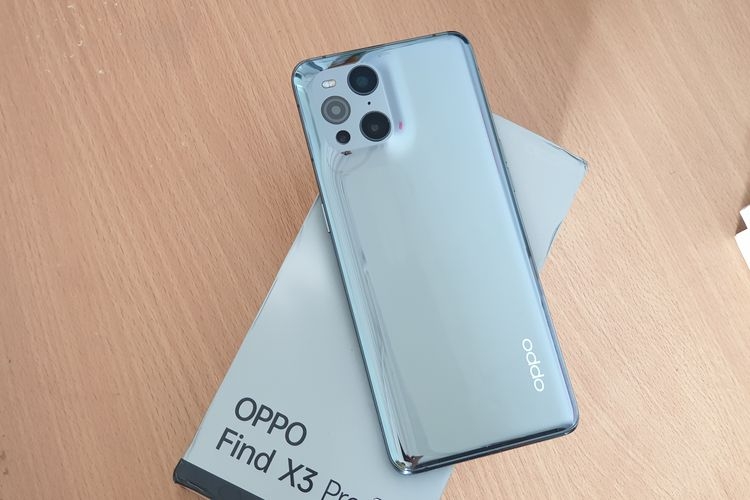 Pecinta Smartphone OPPO Find X3 Pro 5G Antusias Terima Hadiah Speaker Bang & Olufsen dari OPPO Indonesia