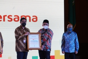 Perkuat Sinergi dengan Rumah Zakat, LinkAja Syariah Sabet Happiness Award