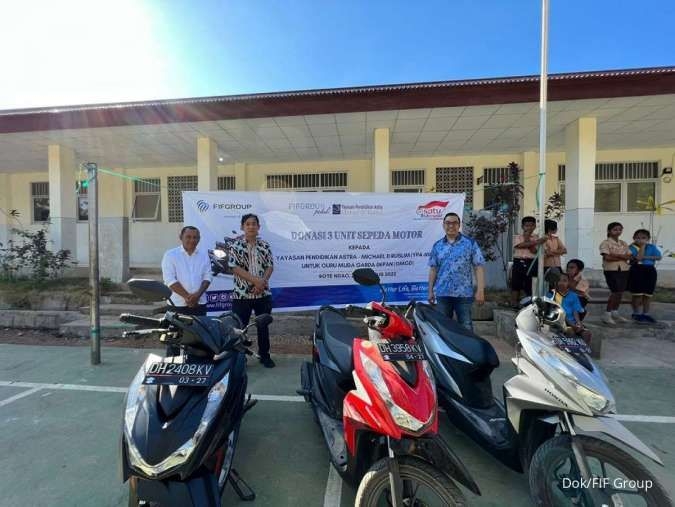 Terus Dukung Program CSR, FIF Group Donasi 3 Sepeda Motor di Kabupaten Rote Ndau