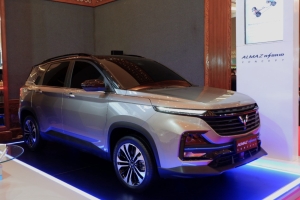 Wuling Menampilkan Inovasi EV dan Hybrid di Indonesia Electric Motor Show 2022
