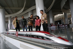 Grup GoTo Gandeng PT KCIC, Permudah Akses Masyarakat untuk Kereta Cepat Pertama di Indonesia