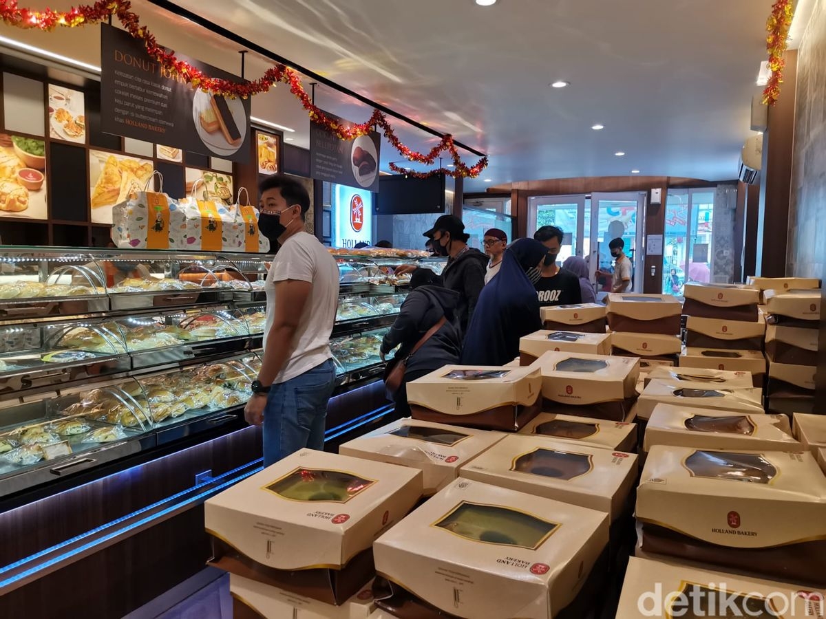 Fakta Menarik Dibalik Toko Roti Terkenal Di Indonesia Holland Bakery Kini Ramai Diperbincangkan