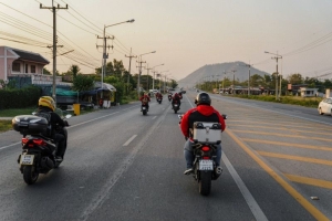 Hayaidesu Ajak Pengikutnya di Instagram Riding Keliling Thailand