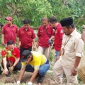 Coca-Cola Europacific Partner Indonesia Tanam Ratusan Pohon di Bantaran Sungai Deli