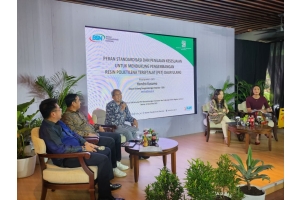 Pertama di Indonesia, Amandina Bumi Nusantara Implementasi SNI 8424:2017 untuk Resin PET Daur Ulang
