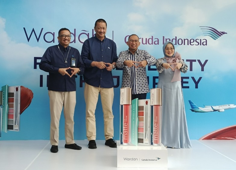Co-Creation Wardah X Garuda Indonesia Ciptakan Produk Terinspirasi dari Warna Langit