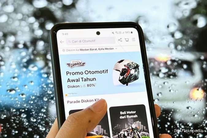Tokopedia Bagi 5 Rekomendasi Perlengkapan Berkendara di Musim Hujan dari Brand Lokal