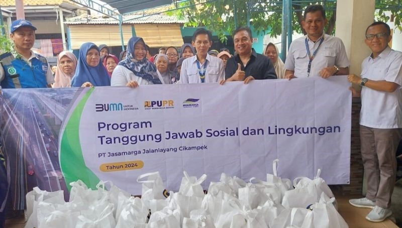 Jasamarga Gelontorkan 2.000 Paket Sembako untuk Warga Jawa Barat
