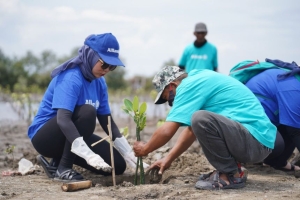 Hari Bumi, Allianz Indonesia Jaga Bumi melalui Pelestarian Lingkungan dan Pemberdayaan Masyarakat