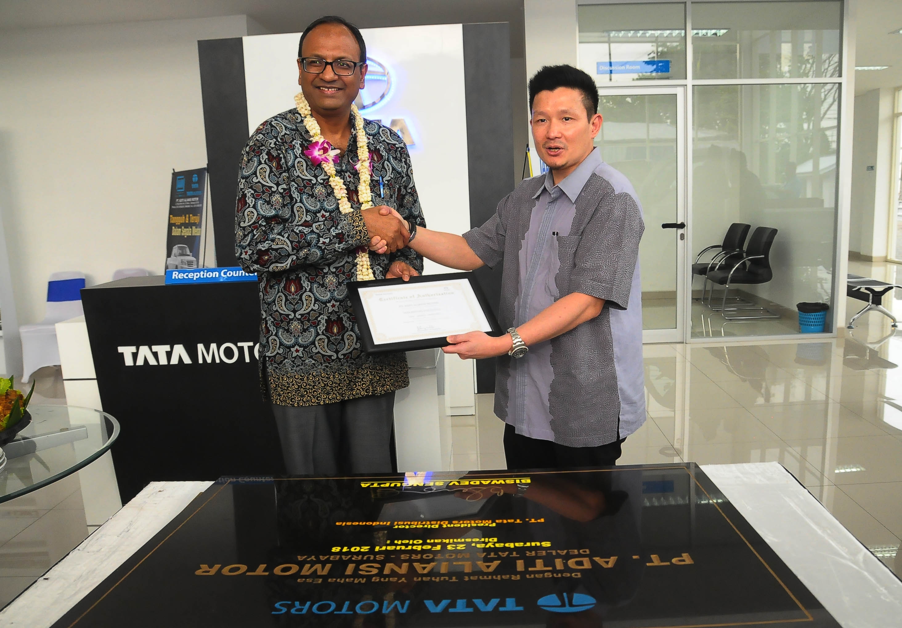 Tata Motors Makin Eksis di Surabaya