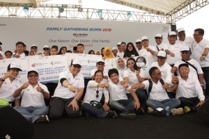 Perkuat Solidaritas, BUMN Bedah Rumah dan Salurkan Dana Rp13 miliar di Family Gathering BUMN 2018