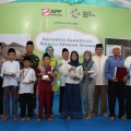 Walikota Tangsel Bersama Indah Kiat Tangerang Wakafkan Ribuan Mushaf Al Quran