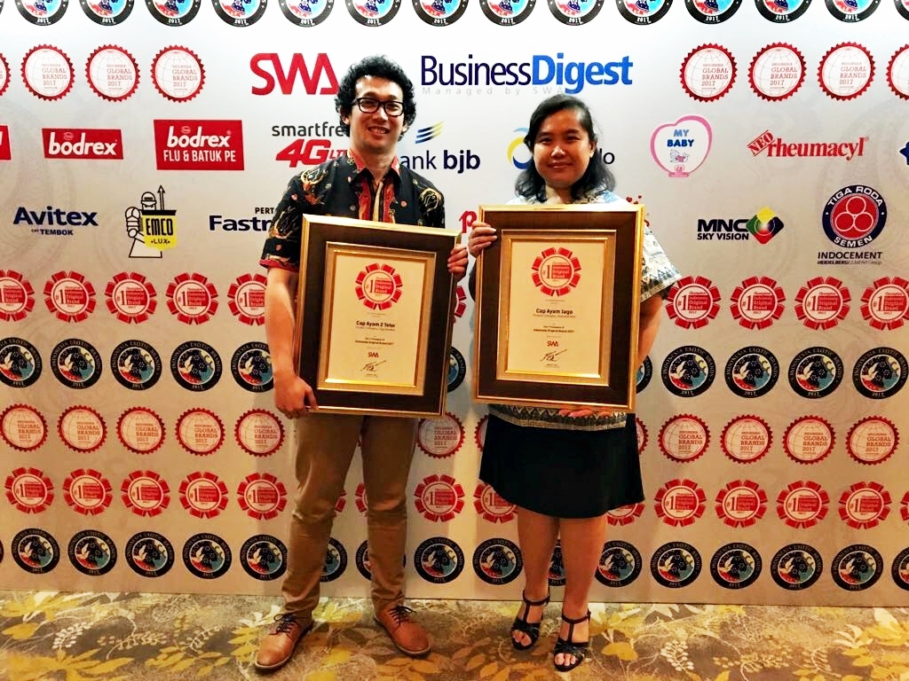 PT Tiga Pilar Sejahtera Food Raih 2 Penghargaan di Indonesia Original Brand 2017