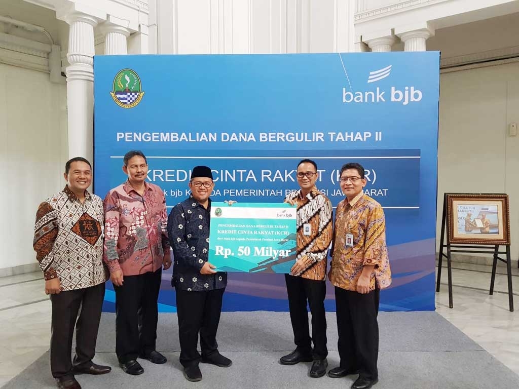 Pengembalian Dana Bergulir Tahap II, Kredit Cinta Rakyat (KCR) dari bank bjb kepada pemerintah Provinsi Jawa Barat Sebesar 50 Miliar Rupiah