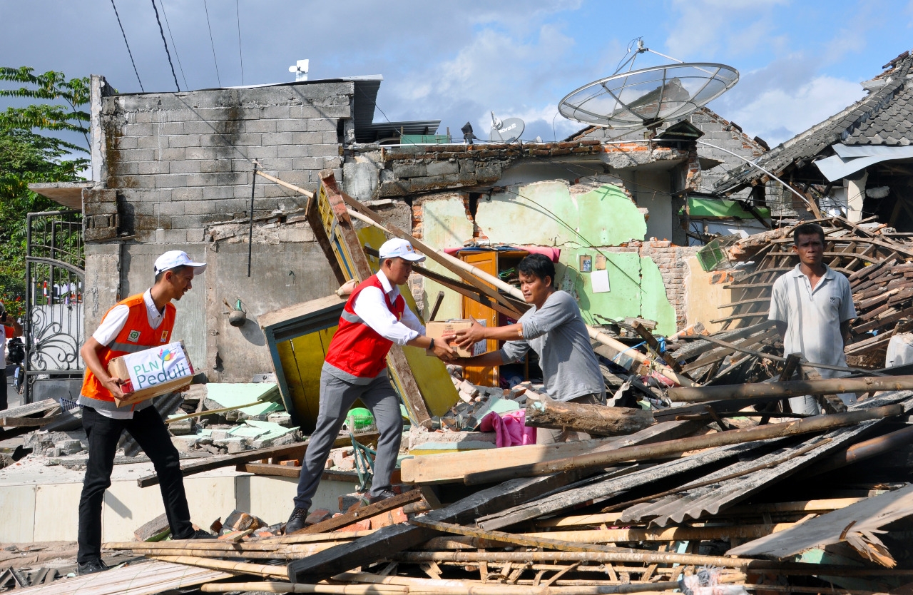 PLN Fokus Perbaiki Jaringan Distribusi di Lombok Pasca Gempa