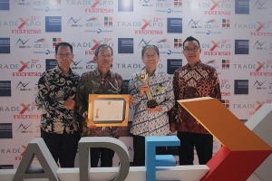 Mendukung Pasar Ekspor Indonesia, Suzuki Raih Penghargaan Primaniyarta 2018