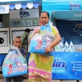 So Klin Hadirkan Mobil Cuci untuk Bantu Kebersihan Pakaian Korban Tsunami Banten