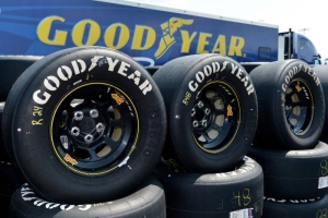 Goodyear Dukung Balap Mobil ISSOM 2019