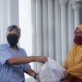 Pelindo 1 Kembali Salurkan Bantuan 4000 Paket Sembako bagi Masyarakat Belawan