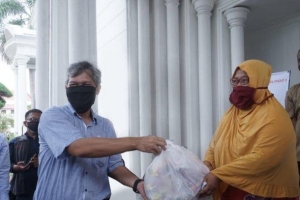 Pelindo 1 Kembali Salurkan Bantuan 4000 Paket Sembako bagi Masyarakat Belawan