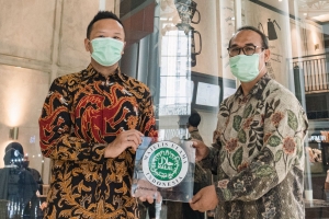 Kopi Kenangan Menjadi Kopi Susu Kekinian Halal Pertama di Indonesia