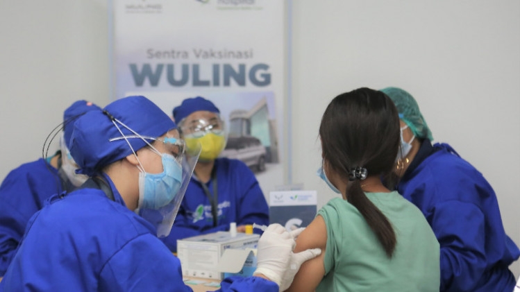 Gandeng Mayapada Hospital, Wuling Hadirkan Vaksin Gratis Untuk Umum