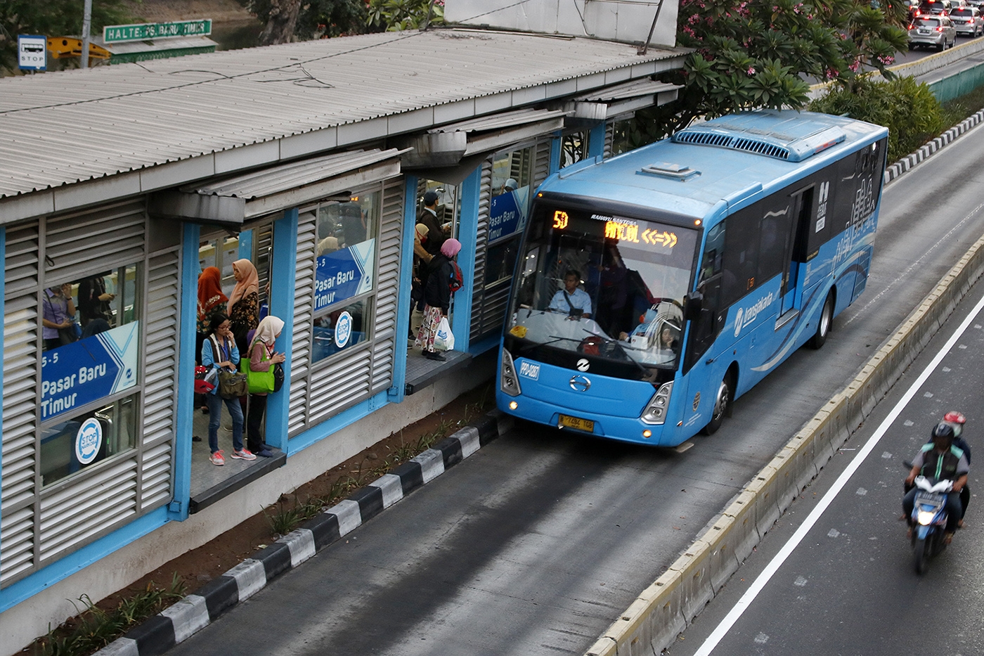 PPKM Level 4 Diperpanjang, TransJakarta Kurangi Operasional Armada Bus