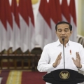 Beli Snekers Baru, Jokowi Pilih Buatan Greysia Polii