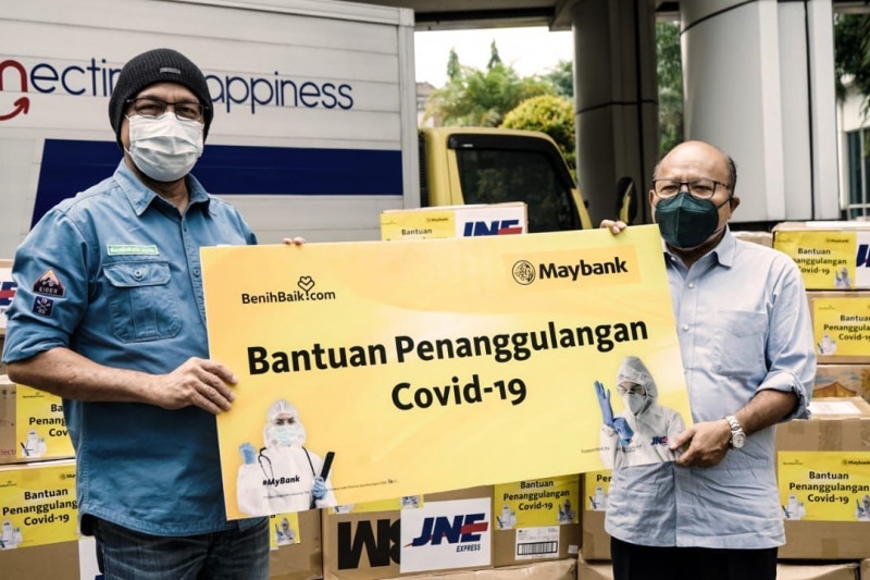 Gandeng Benih Baik, Maybank Donasikan Alkes dan Tabung Oksigen ke 25 Rumah Sakit